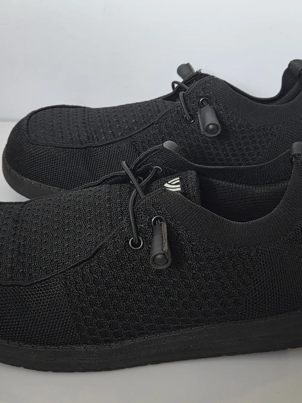 Larnmern Men's Size 9.5 Steel Toe Slip Resistant Safety Work Shoes Black
